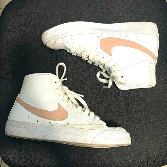 Nike Blazer Mid 77 Size 6 - Picture 1 of 6